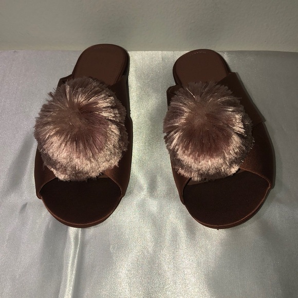 A-D Daughters pink satin powder puff slide )SZ 6 - Picture 6 of 8